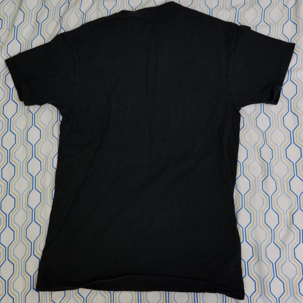 Six Flags Batman Joker Photobomb T Shirt DC Comics - Picture 4 of 4